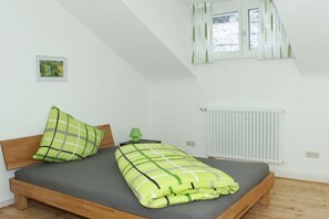 3 Schlafzimmer, Bügeleisen/Bügelbrett, WLAN