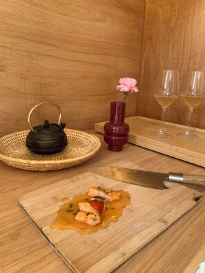 Food and drink - I have two loves! The heart of the city. (Arbois)