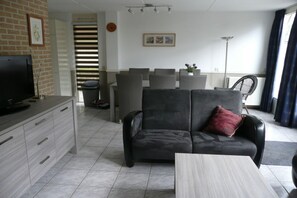 Smart TV, stereo - Holiday apartment Zonnewende 16 (Sint Maartensvlotbrug)