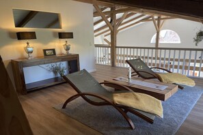 Interior - Spacious apartment with balcony (Kronsgaard)