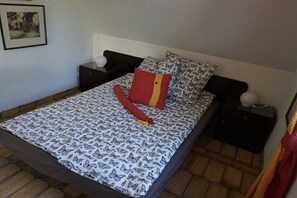 2 bedrooms