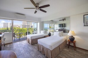 In-room safe, iron/ironing board, WiFi, bed sheets