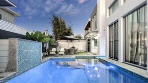 Pool - Frangipani Beach House (Kingscliff)