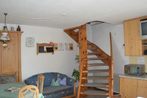 Fernseher, Kamin