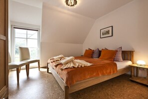 3 makuuhuonetta, silitysrauta/-lauta, vauvan matkasänky, ilmainen Wi-Fi