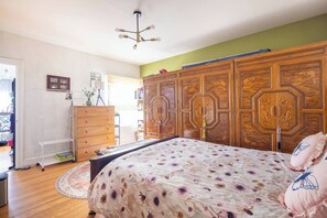 3 Schlafzimmer, Bügeleisen/Bügelbrett, WLAN, Bettwäsche