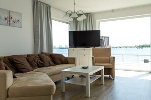 Fernseher, DVD-Player