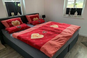 3 Schlafzimmer, Bügeleisen/Bügelbrett