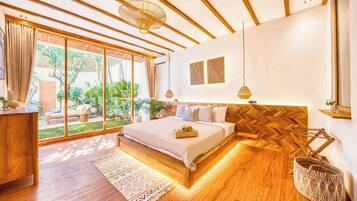 6 slaapkamers, een bureau, een strijkplank/strijkijzer, wifi