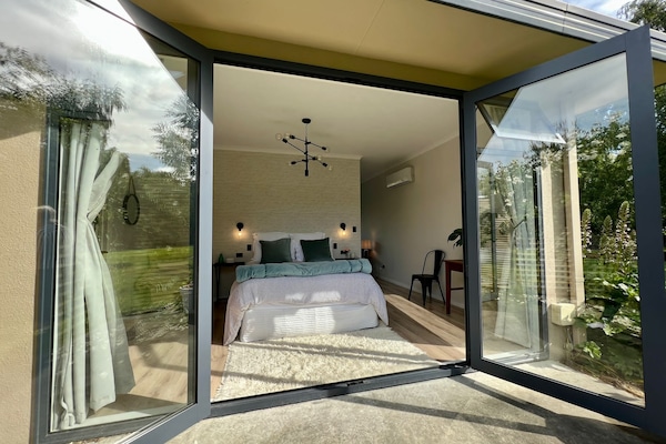 1 Schlafzimmer, BĂŒgeleisen/BĂŒgelbrett, WLAN, BettwĂ€sche