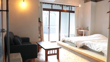 Basic Twin Room, Non Smoking, Shared Bathroom | Individually decorated, individually furnished, free WiFi