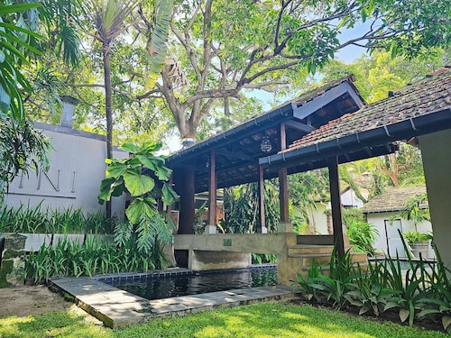 Havelock Place Bungalow
