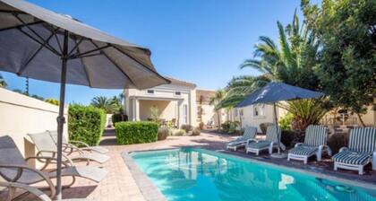 Somerset Garden Route Apartment 10Min. from the Beach and the Nature Reserve