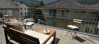 2 bedroom apartment with mountain view terrace - Lourdes