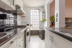 Departamento Confort, 2 habitaciones | Cocina privada
