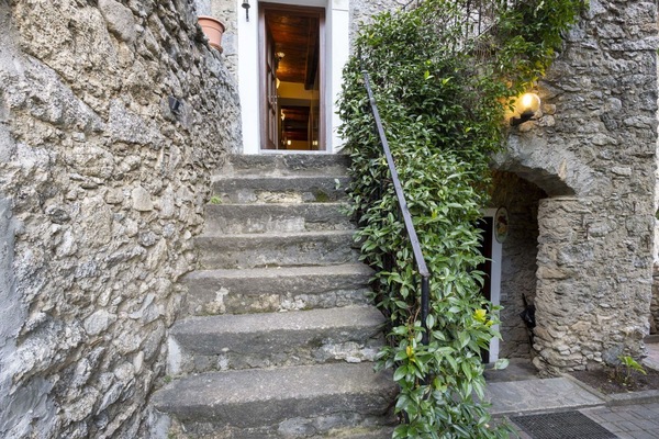Plante, Bâtiment, Surface De La Route, Escaliers, Maison, Porte, Sol, Herbe, Route, Paysage