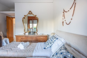 3 chambres, Wi-Fi gratuit, draps fournis