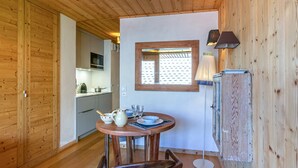 Dining - Studio 19m², Balcony, Ski-in/Ski-out - Val d'Isère (Val-d'Isère)