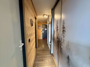 Interior - Cozy studio cabin, 30m², 5 pers, pool, balcony, near slopes, shops - Alpe d'Huez (Huez)