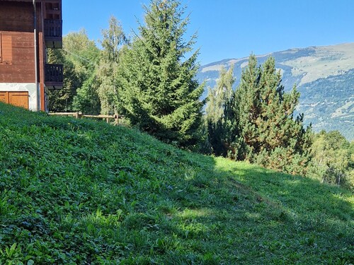 Charmant T2 avec terrasse, proche pistes, parking gratuit