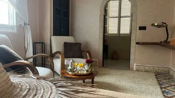 Superior Double Room, Private Bathroom | Private kitchen