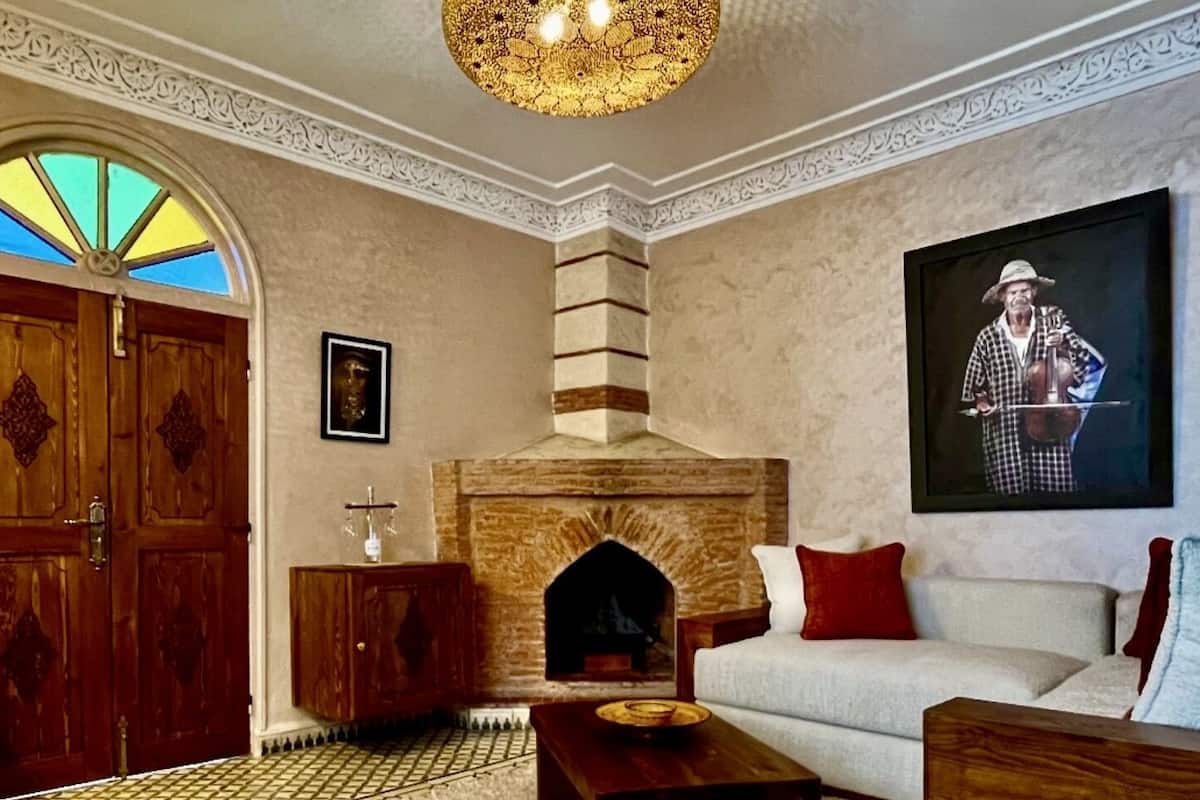 Suite, Private Bathroom (Palier privatif) | 1 bedroom, soundproofing, free WiFi
