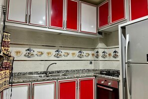 Private kitchen - High-Tech apartment in rochesNoire 5min from laGare (Casablanca-Settat)