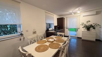 Deluxe-Haus | 2 Schlafzimmer, hochwertige Bettwaren, Select-Comfort-Betten