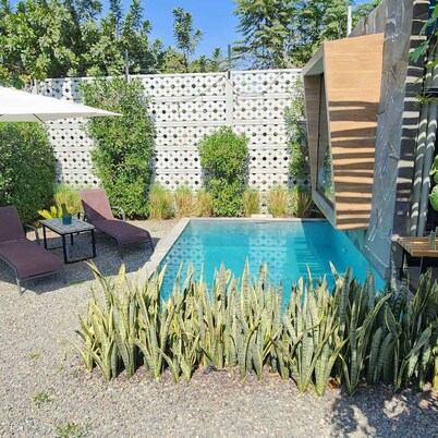 HOP TURQUESA Summary: