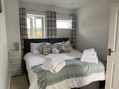 Barn Retreat/ Hottub/ Bbq/ Petsok/wi-fi