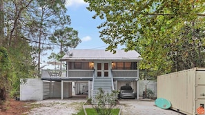 Exterior - Beach Treehouse Natures Hideaway Close to 30A (Santa Rosa Beach)