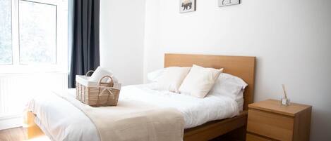 4 Schlafzimmer, Bügeleisen/Bügelbrett, WLAN, Bettwäsche