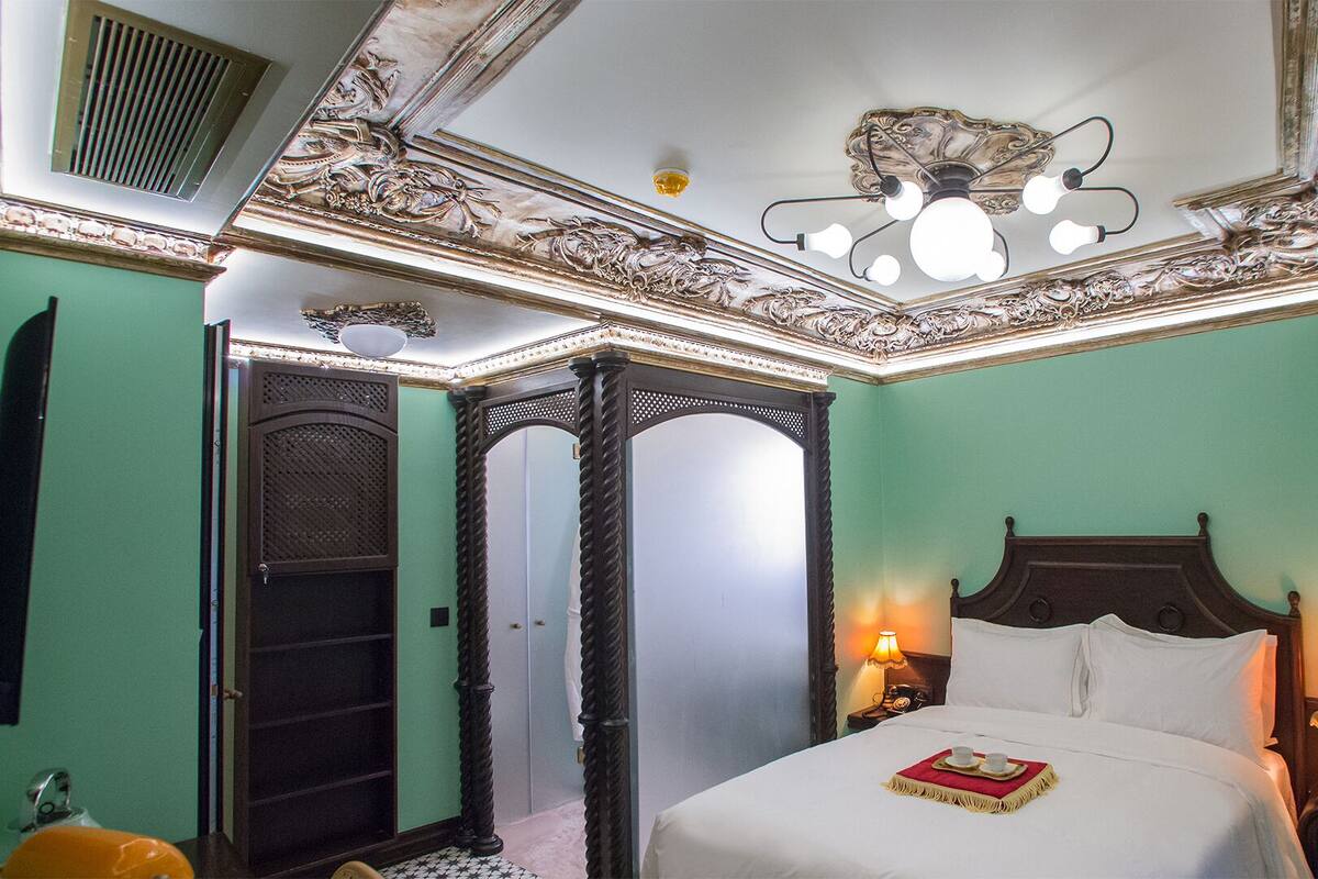 Deluxe Double Room | In-room safe, desk, laptop workspace, blackout drapes