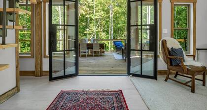 The Retreat @ Alpine South, Massive deck with view