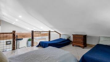 1 chambre, fer et planche à repasser, lit parapluie, Wi-Fi