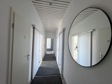 4 room new apartment center contactless