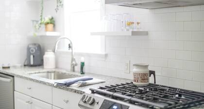 Lovely Historic District Retreat