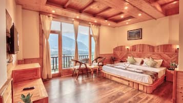 Luxury Double Room, 1 Bedroom, Balcony, Mountain View