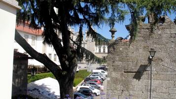 Onsite parking, car charging station