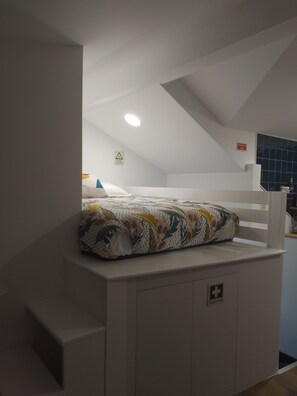 1 bedroom, free WiFi, bed sheets - ChezGyka Feel at Home! (Viseu)