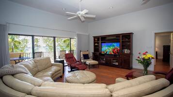 Smart TV, DVD player, table tennis, books
