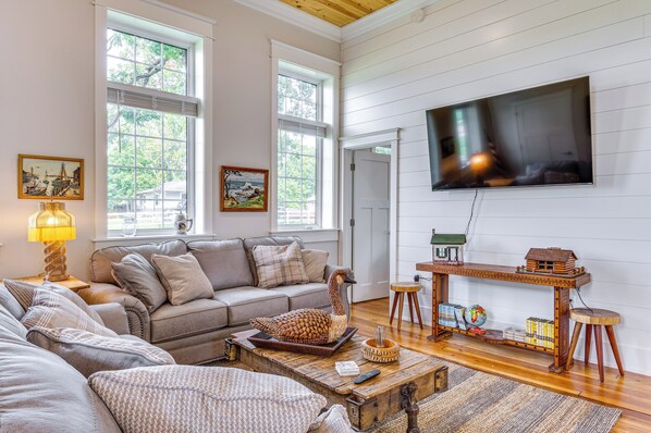 House (2 Bedrooms) | Front of property