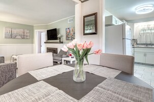 Cottage (2 Bedrooms) | Interior