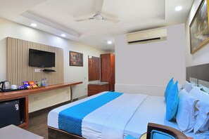 Skrivebord, skrivebord for bærbar PC, lydisolert og wi-fi (inkludert)