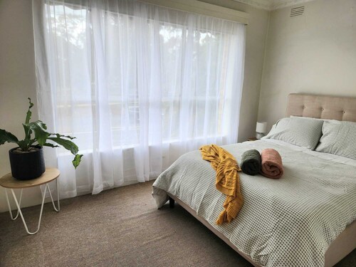 Cosy & Convenient Apartment in heart of Williamstown 