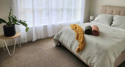 Cosy & Convenient Apartment in heart of Williamstown