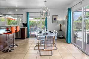 Dining - TramView - Charming Midcentury Poolside Retreat (Palm Springs)