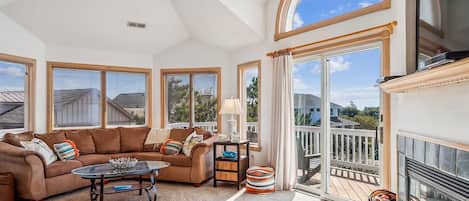 スマートテレビ、DVD プレーヤー、書庫、ステレオ