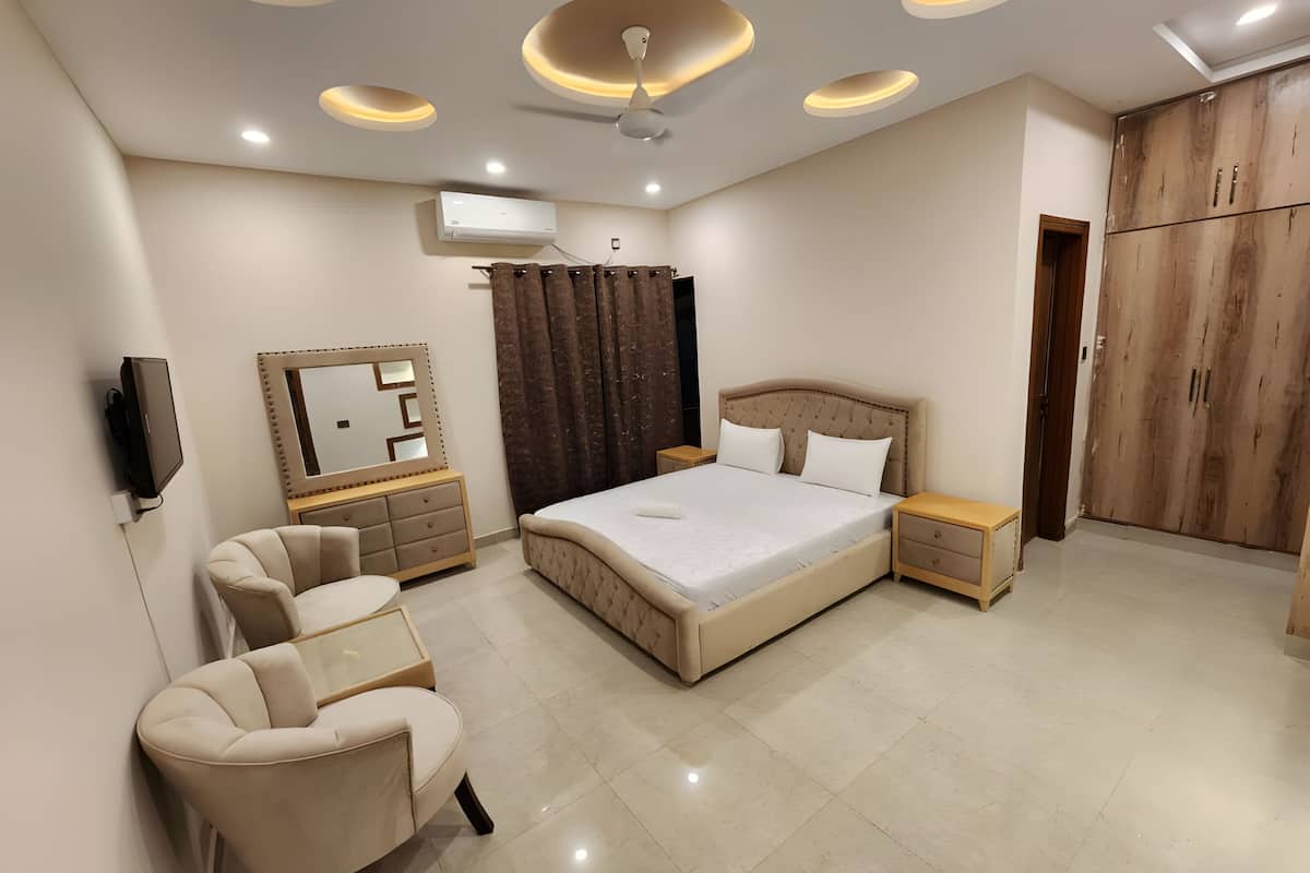 Deluxe Double Room | Free WiFi