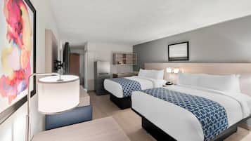 Espacio para trabajar con laptop, cortinas blackout y wifi gratis